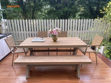 Bàn ghế sân vườn chân sắt mặt gỗ Teak ngoài trời chất lượng. NTG 010