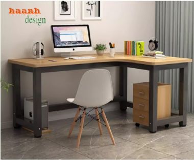 Mẫu bàn làm việc chân sắt mặt gỗ, phù hợp xu hướng 2025-BLS 008