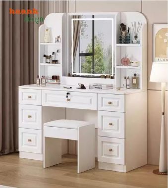 Bàn trang điểm gỗ công nghiệp giá tốt – Sang trọng và bền bỉ-BTH 006