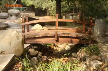 Cầu ngoài trời gỗ teak – Giải pháp trang trí sân vườn đẹp-CGN 012