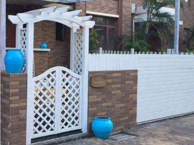 Cổng gỗ Teak tự nhiên cao cấp bền đẹp theo thời gian-CVM 011