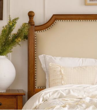 Đột Phá Không Gian Với Giường Ngủ Tân Cổ Điển Đẹp Mê Hồn-GGC 014