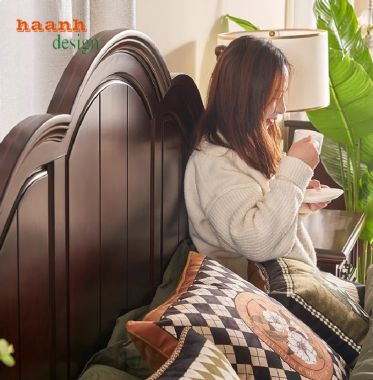 Giường gỗ tự nhiên tân cổ điển và xu hướng hiện đại năm 2024-GGC 013