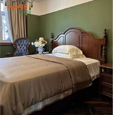 Giường gỗ tự nhiên tân cổ điển và xu hướng hiện đại năm 2024-GGC 013