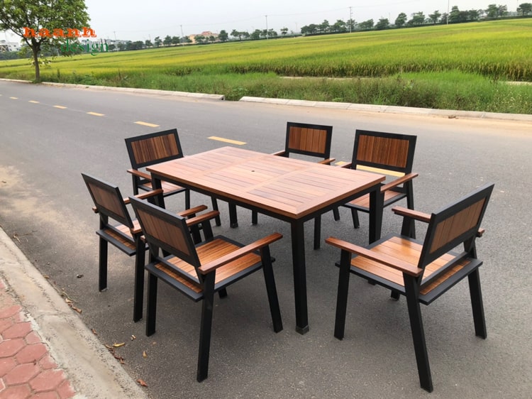 Bàn ghế sân vườn