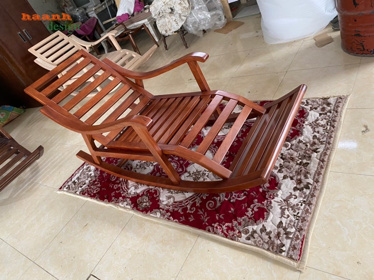 Ghế đọc sách gỗ gõ đỏ tự nhiên hoàn thành cho khách hàng Hải Phòng 